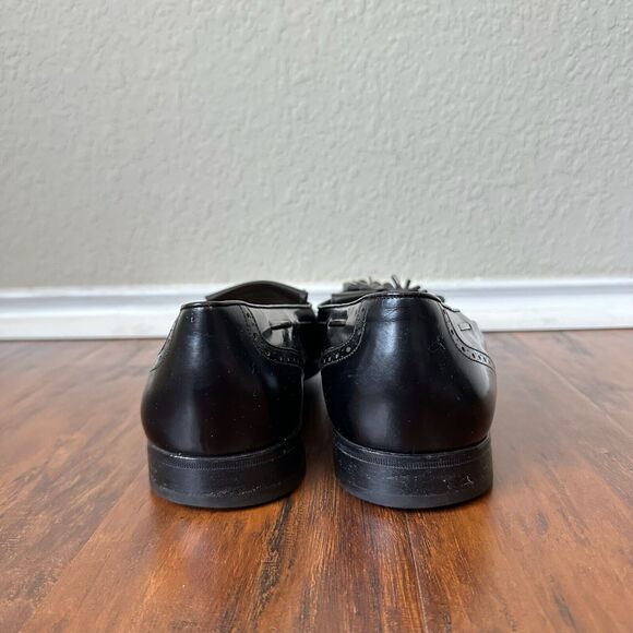 SALVATORE FERRAGAMO Kiltie Tassel Loafers Black Leather main image 7